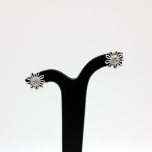 Ohrringe Blumendesign aus Silber