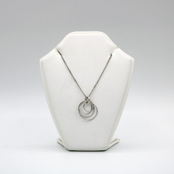 Silver wire circles pendant