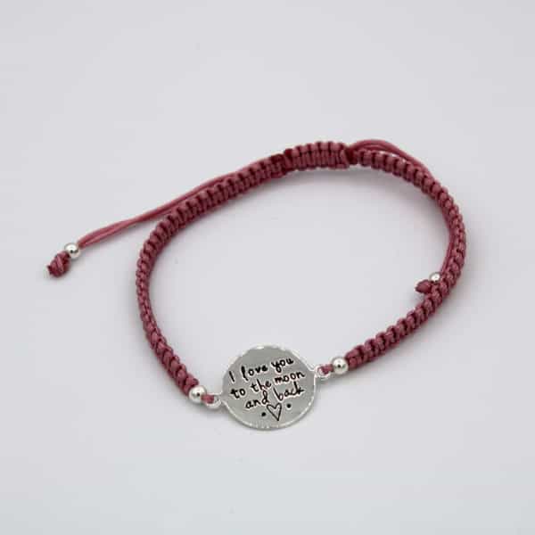 Armband aus Silber mit Text I love you to the moon and back. Verstellbare Kordell